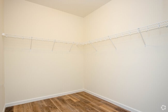 2BR, 2BA
