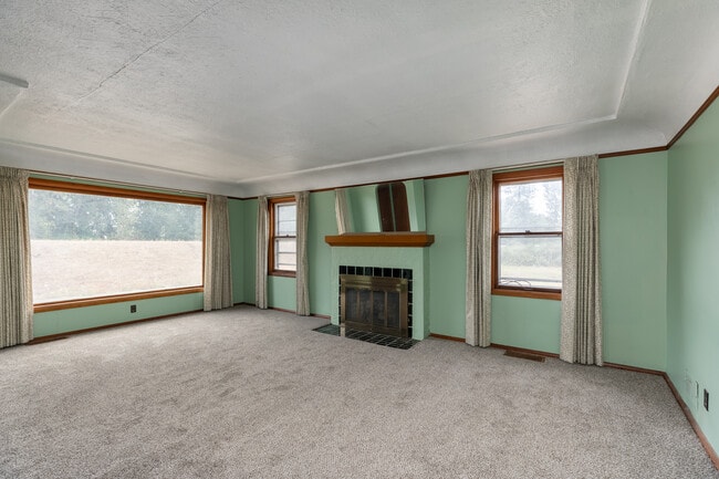 Photo - 33491 NW Reeder Rd