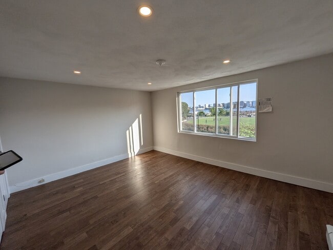 Photo - 91 Marginal St Unit 3