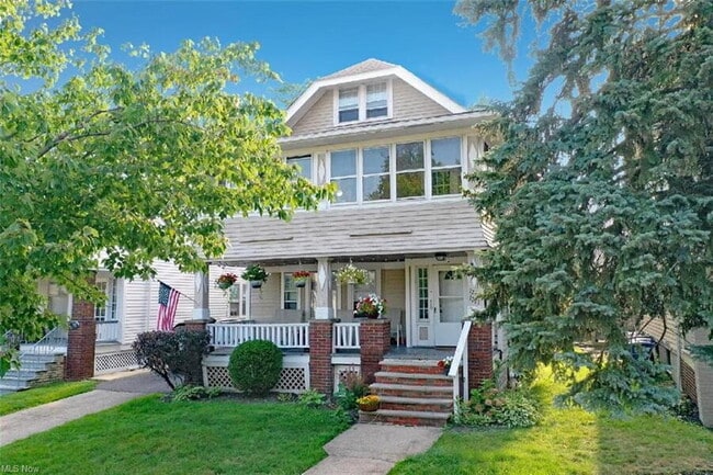 Photo - 1271 Jackson Ave
