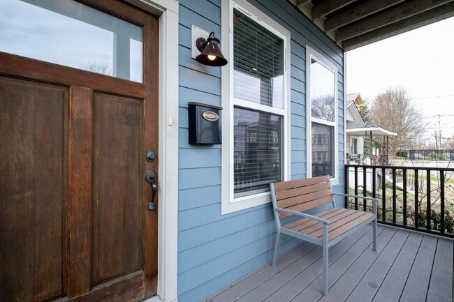 Photo - 1811B 6th Ave N