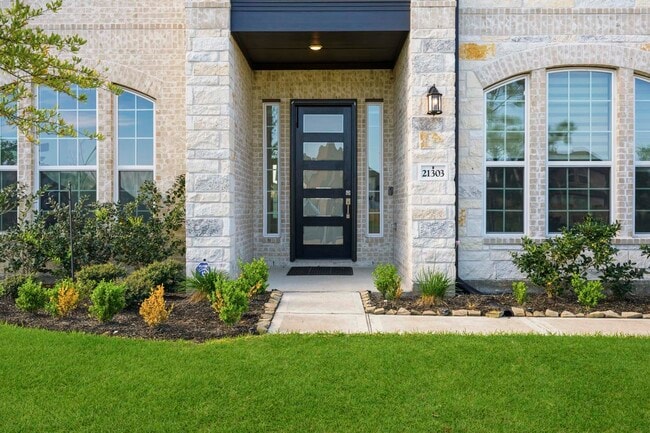 Photo - 21303 Shore Arbor Ln