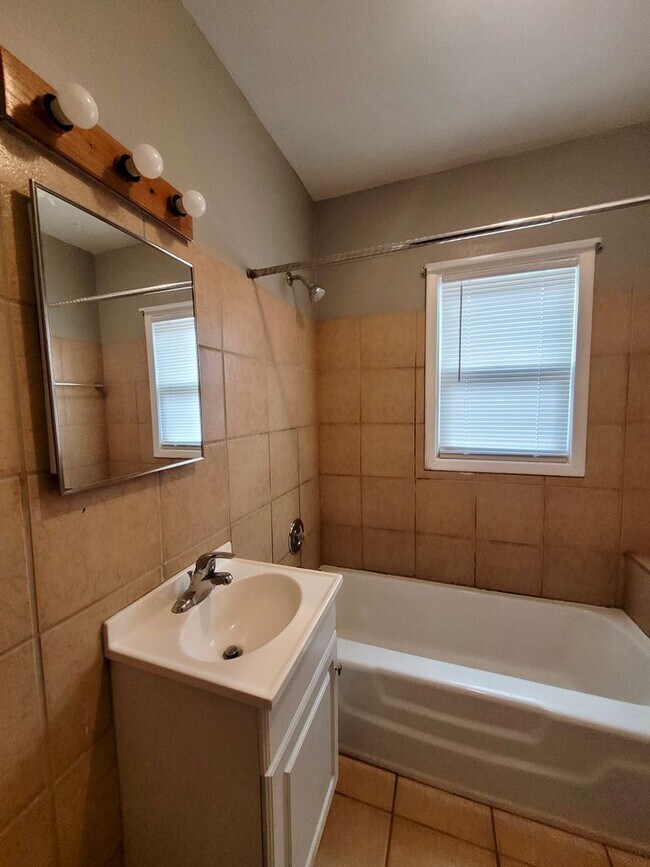 2723 7th St. Council Bluffs, IA 51501 Rental House Rental in Council