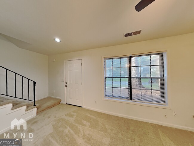 Photo - 1963 Whitehall Forest Ct SE