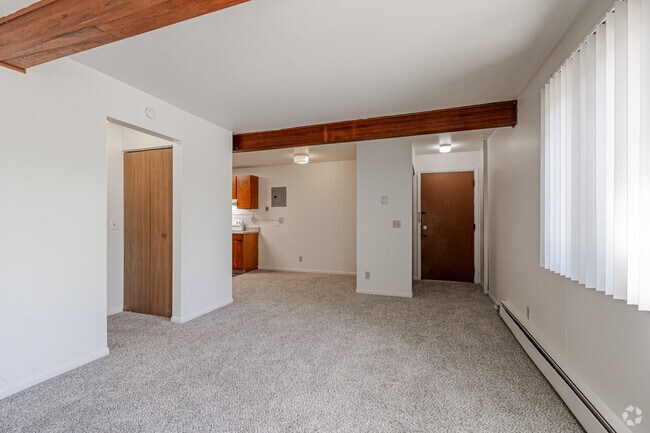 The Glen 2BR, 1BA - 705SF - Living Room