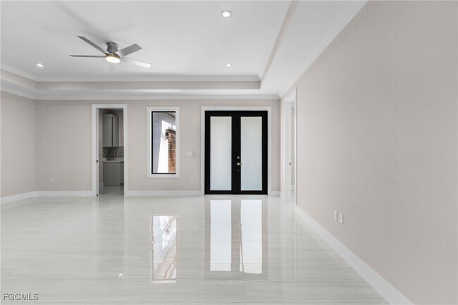 Photo - 1332 Desoto Blvd N