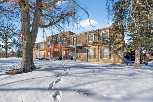 Photo - Now Accepting Section 8 – 3 Bedroom /2 Bath Florissant, MO