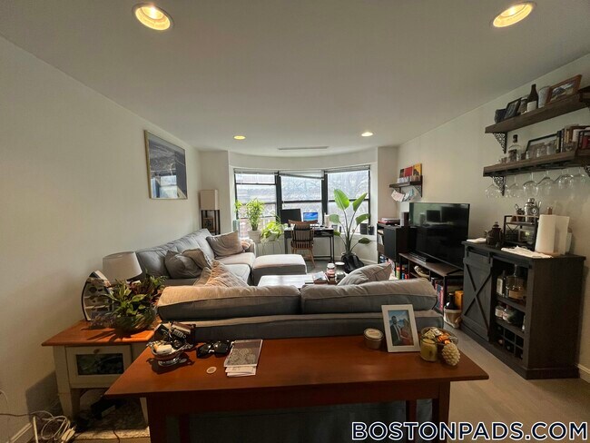 Photo - 100 Jersey St Unit 303