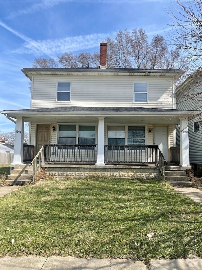Building Photo - 1306-1308 Champion Ave Unit 1306 Rental