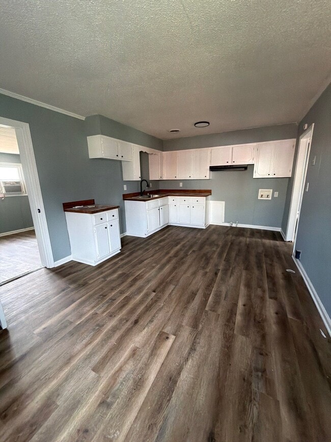 Photo - 150 Tisdale St