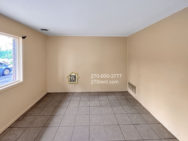 Photo - 1036 Ellen Dr