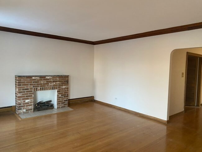 Photo - 5839 W Midway Park