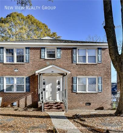 Building Photo - 108 Sylvania Ave Unit 4