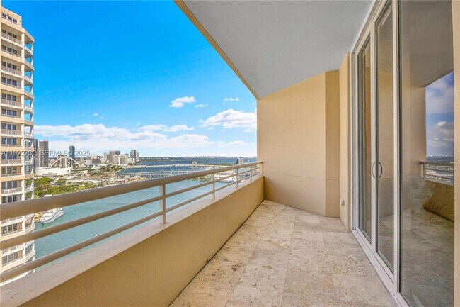 Building Photo - 808 Brickell Key Dr Unit 3603