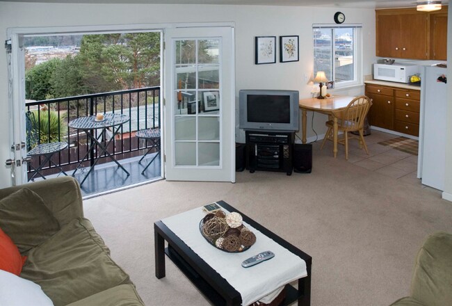 Photo - 2349 W Newton St