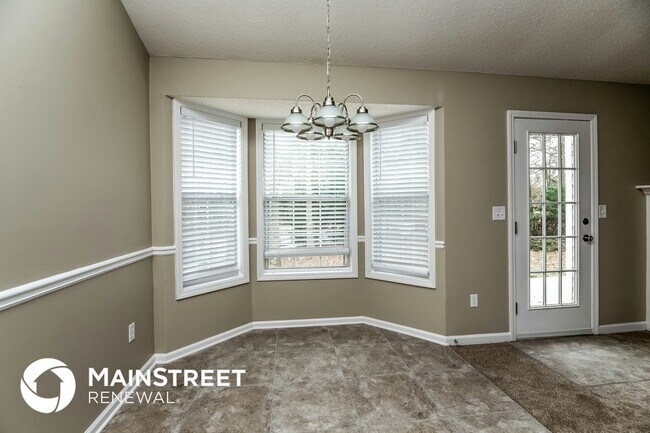 Photo - 831 Rosewood Cir