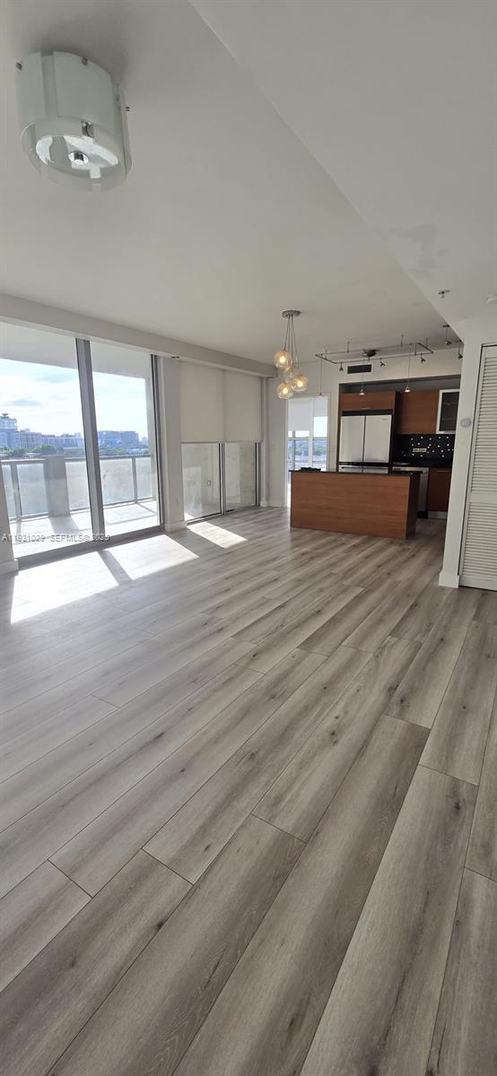 Building Photo - 3451 NE 1st Ave Unit M0806