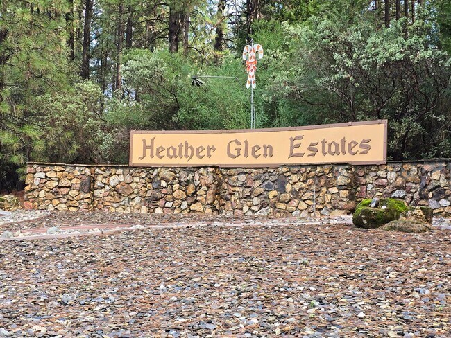 Photo - Light and Airy 2 Bedroom 2 Bath In Heather Glen Estates