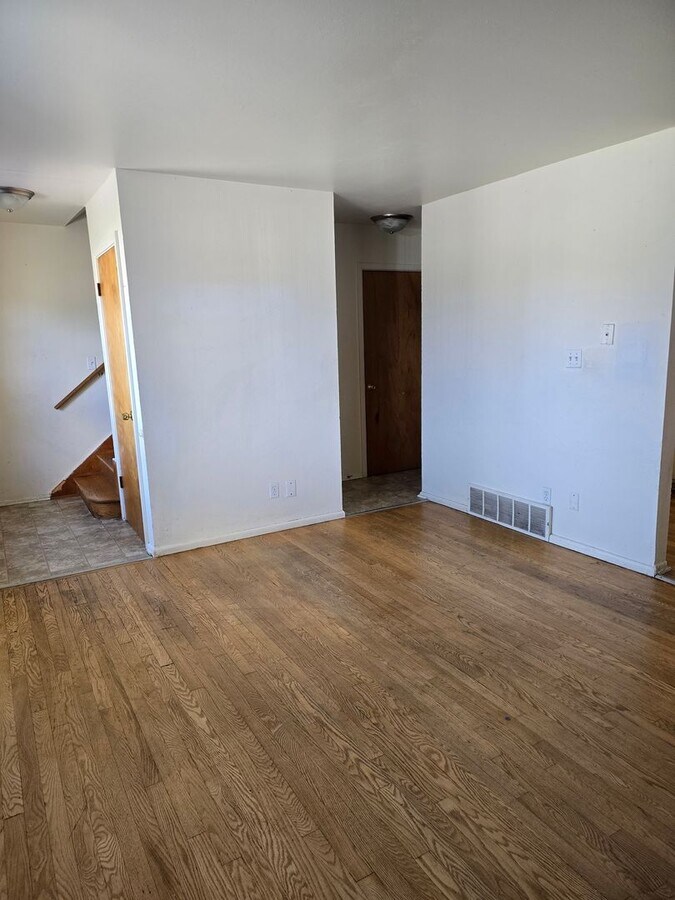 Photo - West View Townhomes