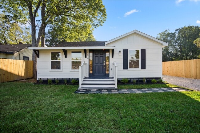 Photo - 7810 Appleton St