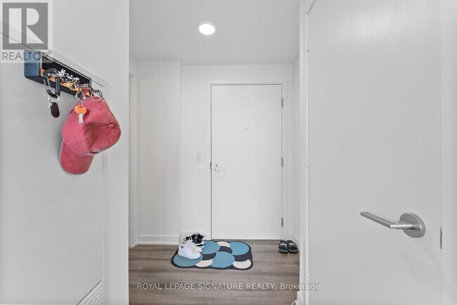 Photo - 65 Mutual St Unit 2209