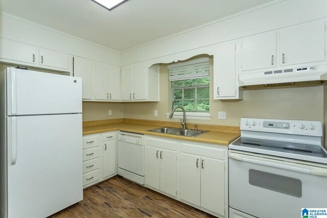 Photo - 2200 Montreat Cir Unidad C