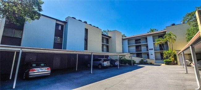 Building Photo - 2749 Orchid Oaks Dr Unit 302