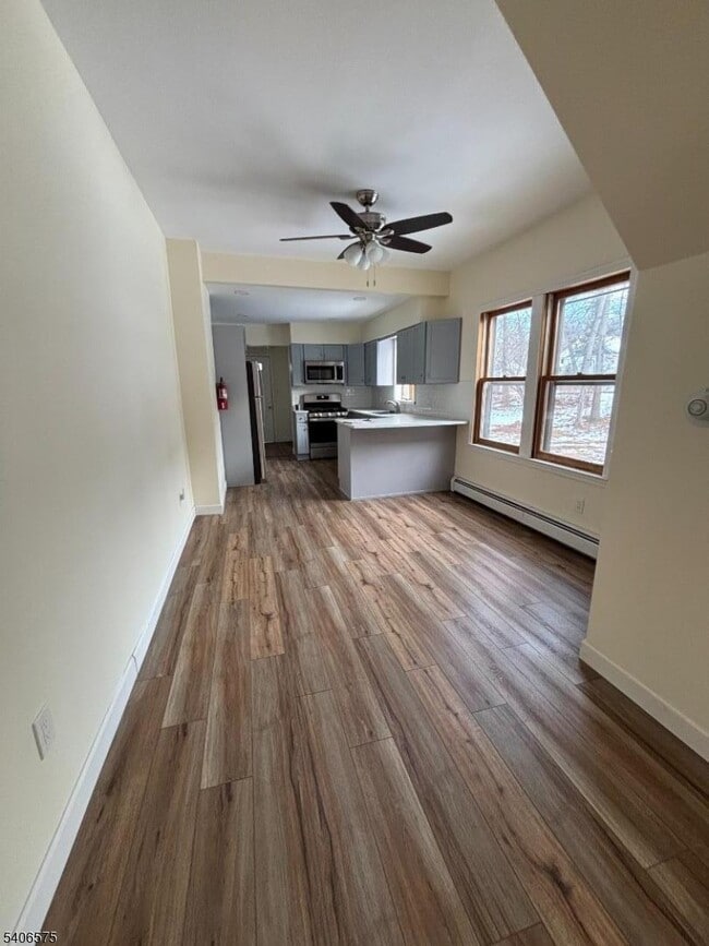 Photo - 225 E Northfield Rd