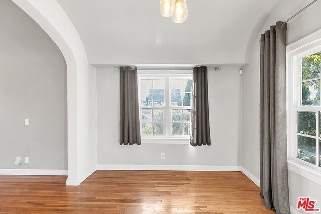 Photo - 2630 S Bedford St