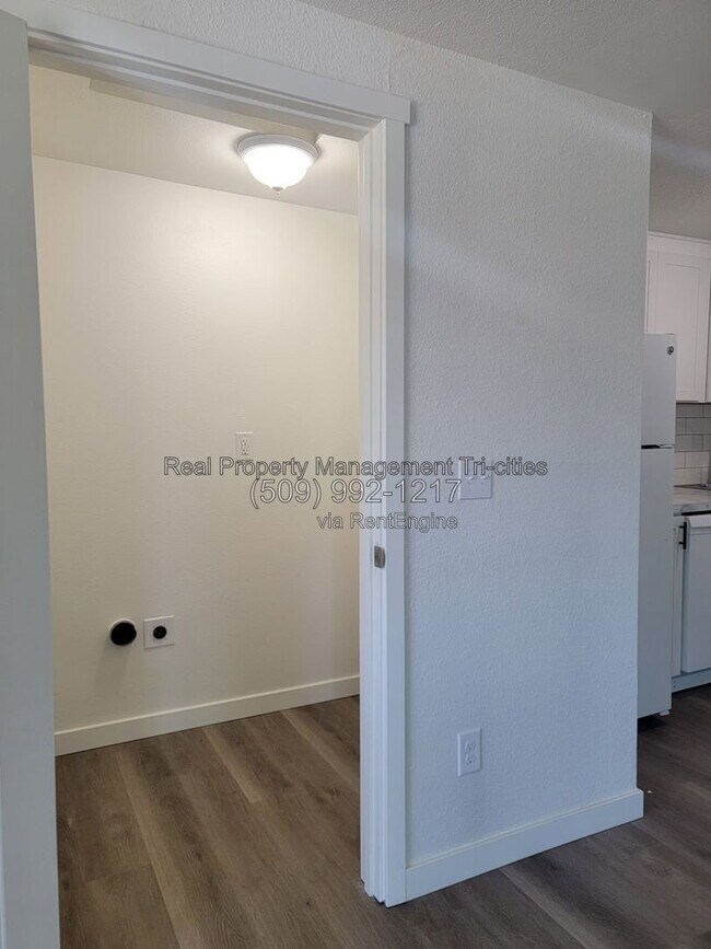 Photo - 412 Whitefish Ln