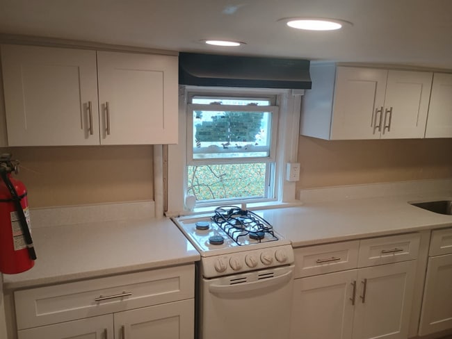 Photo - 321 Fisher Ave