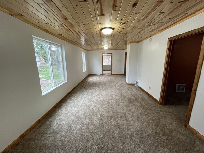 Photo - 426 Vaughn St Unit Lower