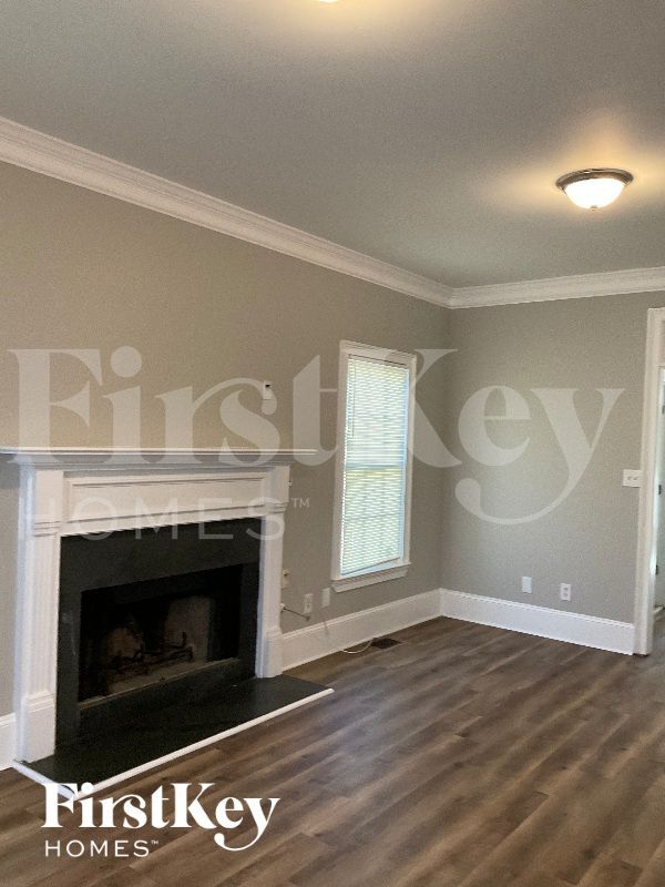 Photo - 171 Doane St SW