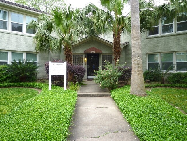 Building Photo - 307 Avondale St Unit 1.5