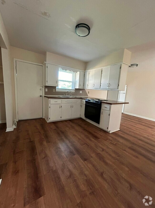 Building Photo - 901 Centennial Dr Rental