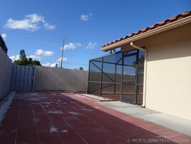 173 Executive Cir