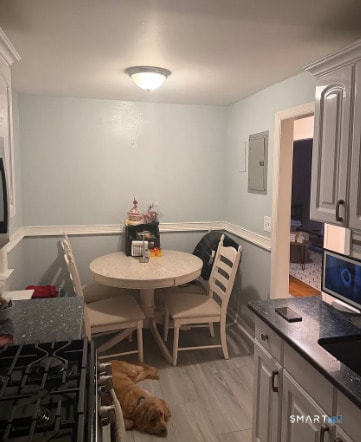 Photo - 186 Seaton Rd Unit APT 2