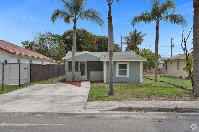 Building Photo - 235 NW 10th Ave Rental