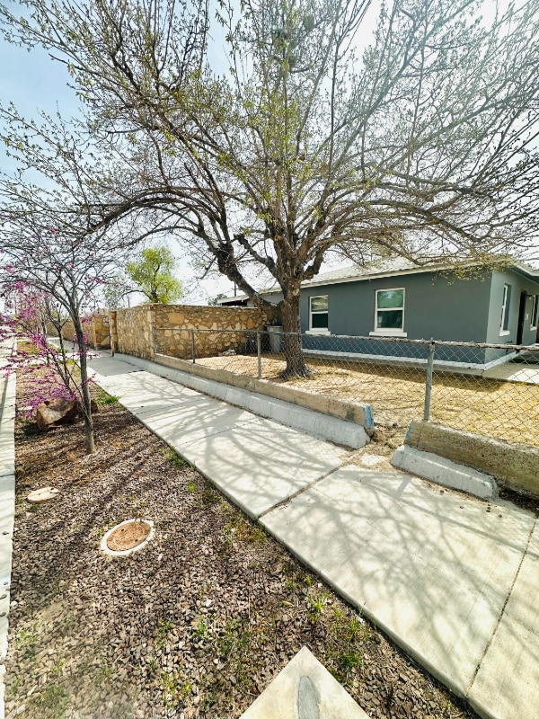 Photo - 550 Fresno Dr