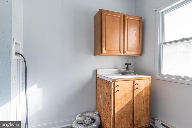 Photo - 480 W Girard St