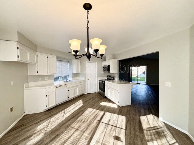 Photo - 1861 Creekside Dr