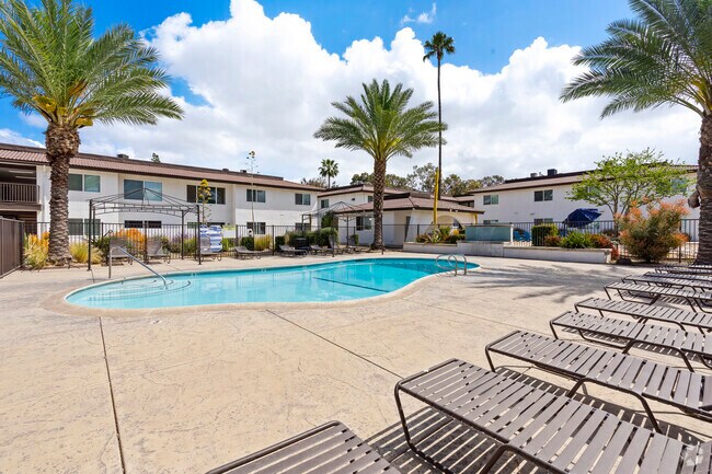 Apartment with Pool Walking Distance from UCR
