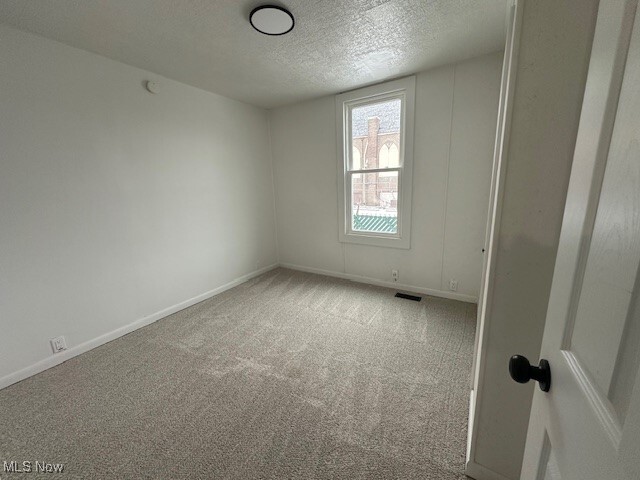 Photo - 162 N 7th St