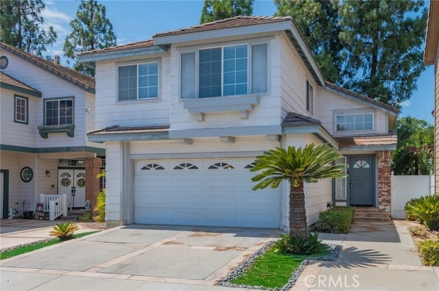 864 Bramble Ln