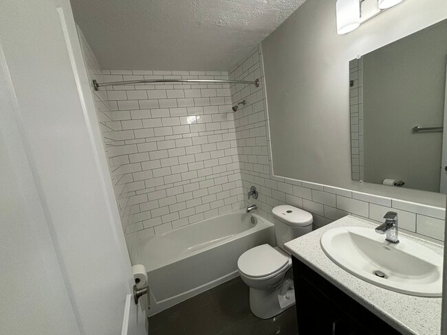 Photo - 93 Westwood Dr Unit 203