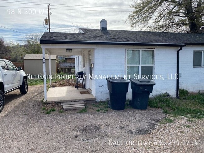 Building Photo - 98 N 300 W