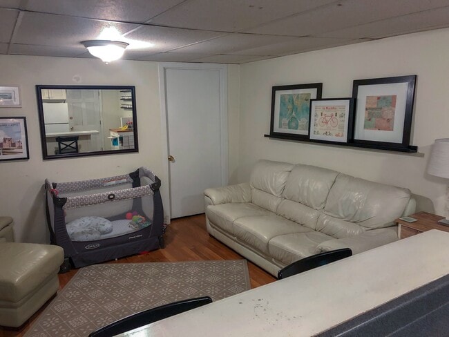 Photo - 6 Alberta Ter