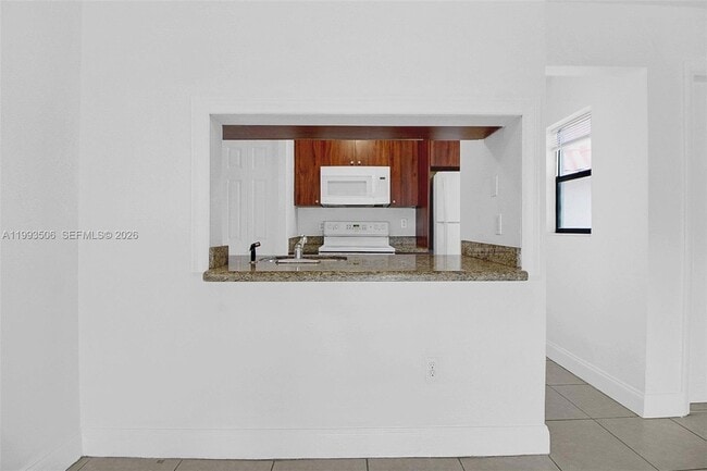 Photo - 9730 Hammocks Blvd Unidad 20328