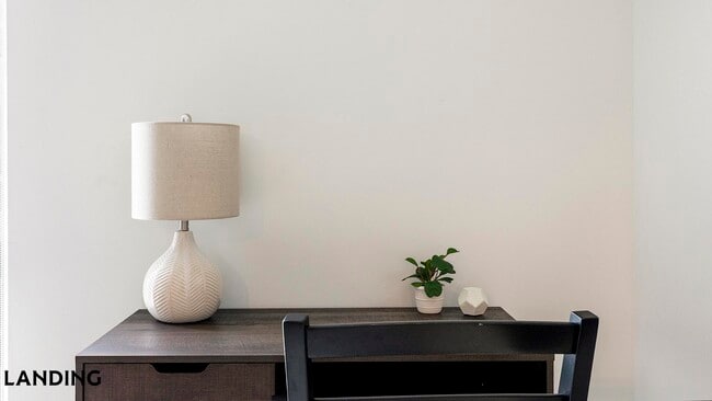 Photo - 707 S Farmer Ave Unidad 4028