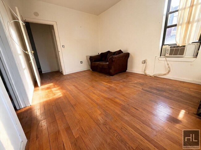 Photo - WEST 10 STREET Unit 2